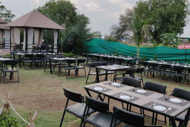 Under The Moon Gittikhadan Nagpur Zomato Under The Moon Gittikhadan Nagpur Zomato